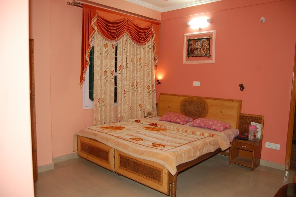 Hotel Ashish Inn Kandāghāt 객실 사진
