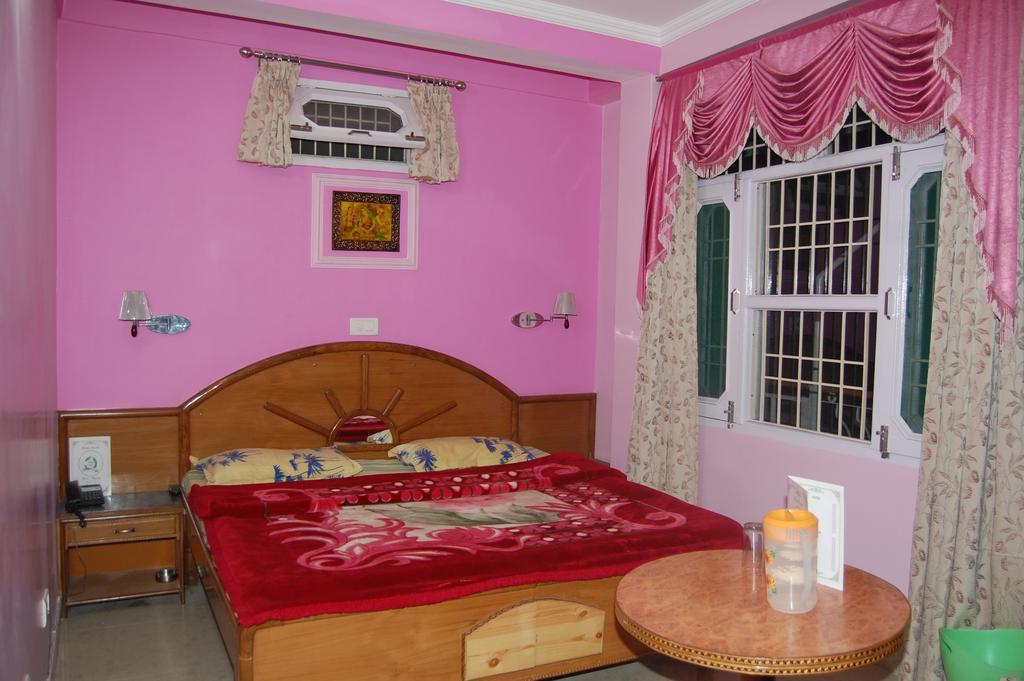 Hotel Ashish Inn Kandāghāt 객실 사진